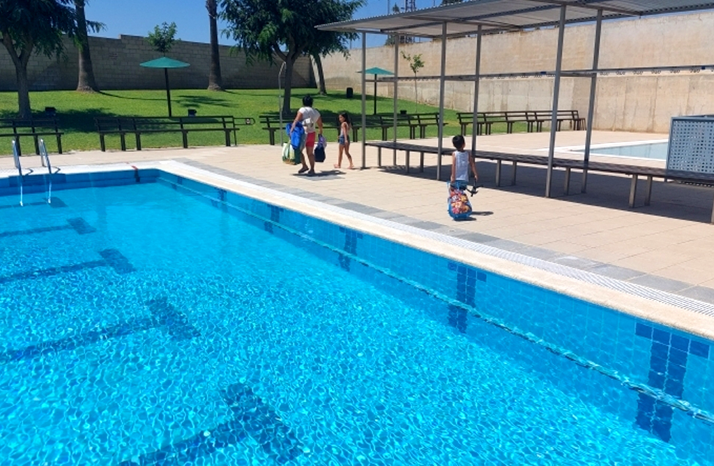 Las entradas y bonos para las piscinas municipales se pueden comprar ya de forma previa 